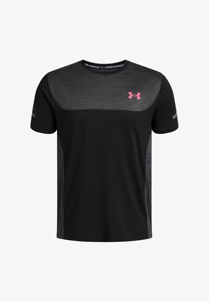 Svart och mörkgrå Under Armour t-shirt med kort ärm, prydd med en rosa logotyp på den övre vänstra bröstet och mönstrade paneler på axlar och sidor.