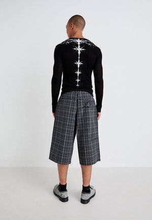 Rangering 6: Jaded London - GOLIATH  - Shorts