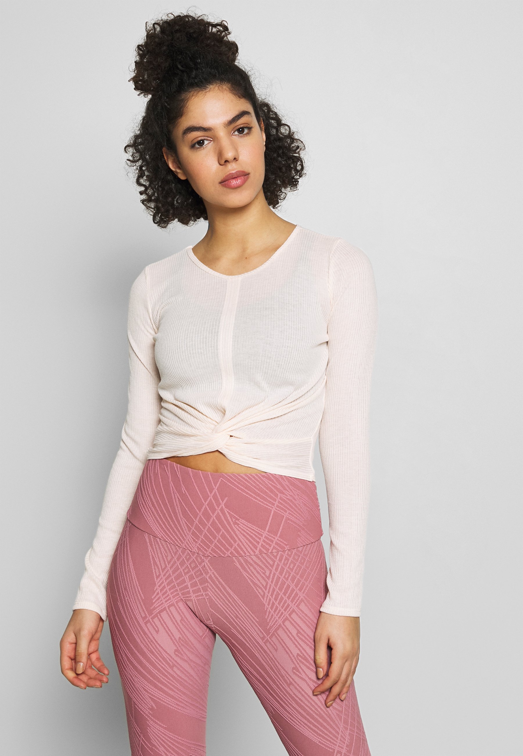 Onzie TWIRL Topper langermet blush Zalando.no Onzie TWIRL - Topper langermet - blush