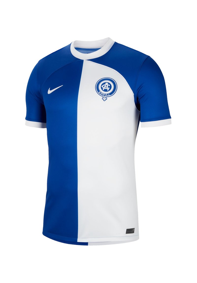 Equipación de clubes