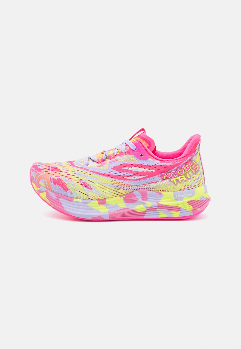 ASICS NOOSA TRI 15 - Hardloopschoenen voor op de weg - hot pink/safety yellow