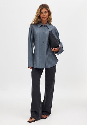 TAILORED - Button-down blouse - light grey stripe