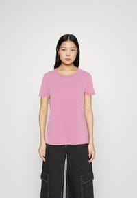 Vero Moda VMPAULA - T-shirts - bonbon