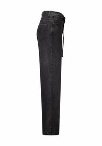 Zwarte denim jeans met een rechte pijp, voorzien van een minimalistisch ontwerp, riemlussen en een elastische tailleband, zijaanzicht weergegeven.