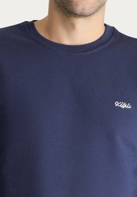 Kigili CREW NECK - Sudadera - indigo