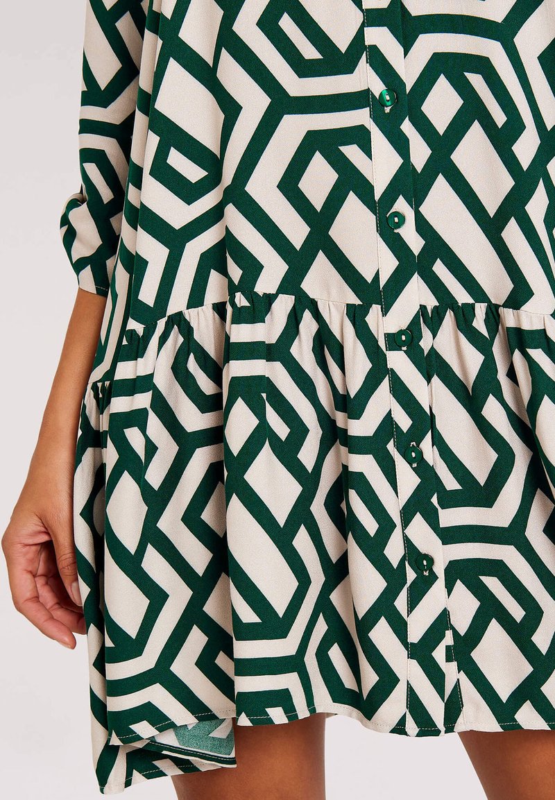 Apricot GEOMETRIC PRINT MINI - Shirt dress - green - Zalando