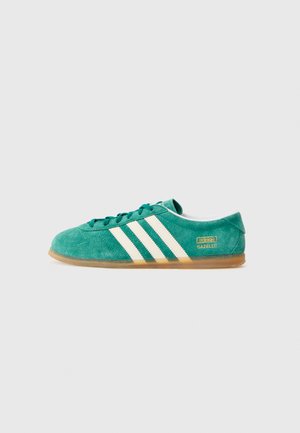 GAZELLE LO PRO W - Sneakers laag - collegiate green/cloud white/gum