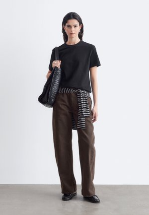 & OTHER STORIES, & OTHER STORIES COTTON CREW-NECK T-SHIRT - T-shirt basic - black