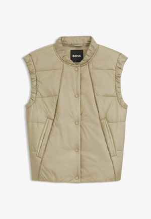 Gilet trapuntato beige senza maniche con bottoni automatici, due tasche laterali e colletto rotondo, con etichetta BOSS all'interno del collo.