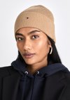 ESSENTIAL FLAG  - Pipo - camel