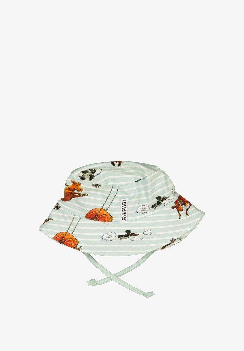 Baskerhatt i ljus mintgrön med vita ränder. Har lekfulla djurillustrationer och dragsko för fästande. Tillverkad av bomull.