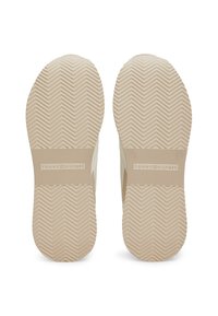 Tommy Hilfiger CHIC CHUNKY RUNNER - Tossud - ancient white/magma red