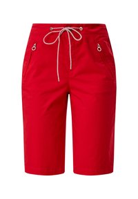 Pantalones cortos rojos con cintura ajustable con cordón, dos bolsillos laterales y detalles metálicos. Tela suave con un corte recto que llega hasta la mitad del muslo.