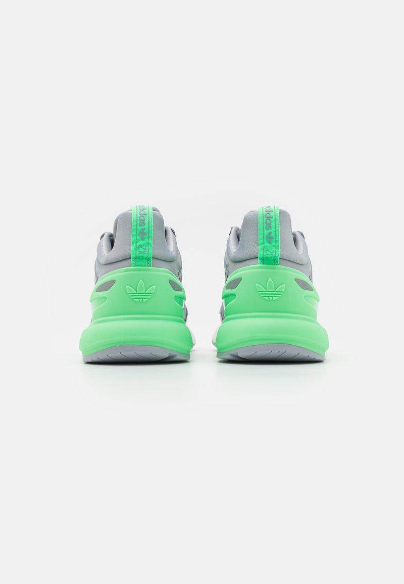 zx 2k boost 2.0 green