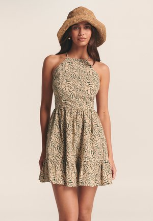 ST MRLO LILA - Day dress - deep forest floral