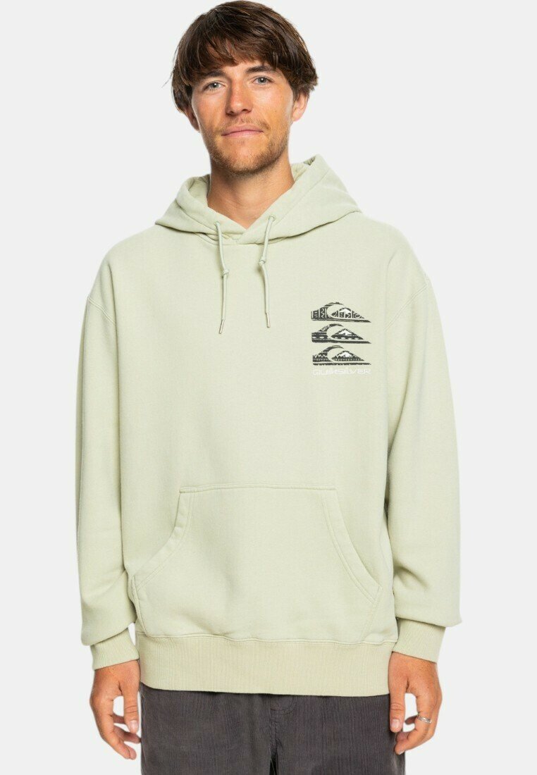 Sudadera verde claro hecha de tela suave. Cuenta con un bolsillo frontal, capucha con cordón y cuatro impresiones gráficas en la zona del pecho izquierdo.