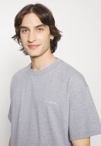 Les Deux DIEGO - T-shirt básica - grey melange/white