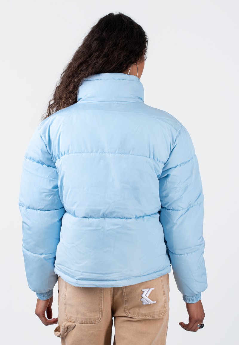 Karl Kani RETRO ESSENTIAL PUFFER Winterjacke light blue