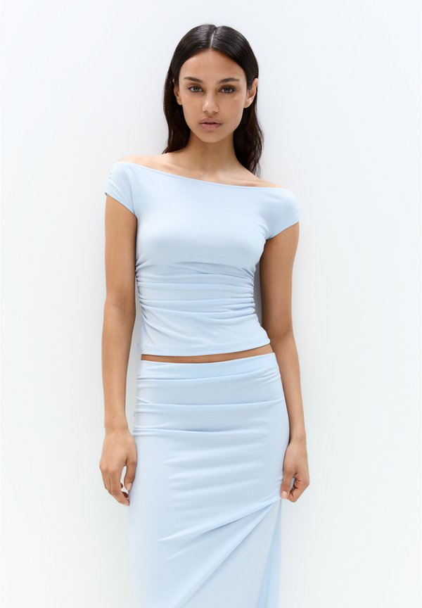 OFF-THE-SHOULDER - T-Shirt print