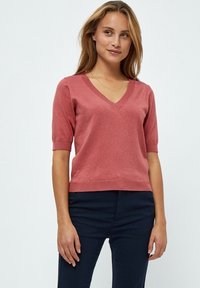 Minus MIMILLA V- NECK KNIT TEE 1 - T-shirt basic - dusty cedar red melange