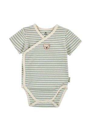 Kurzärmeliger Baby-Body mit hellblauen und weißen horizontalen Streifen, Druckknöpfen und einem kleinen Teddybär-Aufnäher auf der Brust.