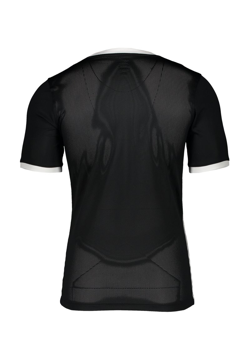 Camisa deportiva de malla negra con mangas cortas, que presenta un cuello con acento blanco y un diseño transpirable, que muestra un patrón texturizado.