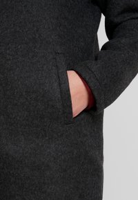 Vero Moda Curve Pitkä takki - dark grey
