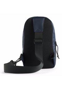 Marine fargett skulderbag med teksturert mesh bak, justerbar svart stropp og en glatt toppanel. Har en glidelåslomme og en sideløkke.