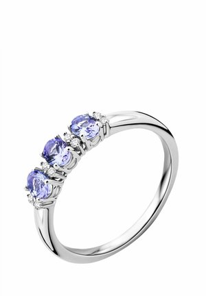 Ring - white gold