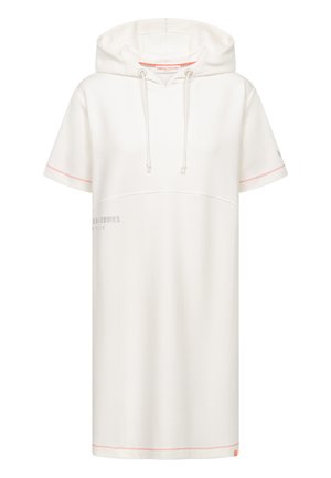 Witte korte mouwen capuchonjurk met trekkoorden, subtiele oranje stiksels op de mouwen en zoom, en vage tekst aan de linkerkant.