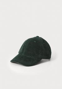 Unselected, green gables