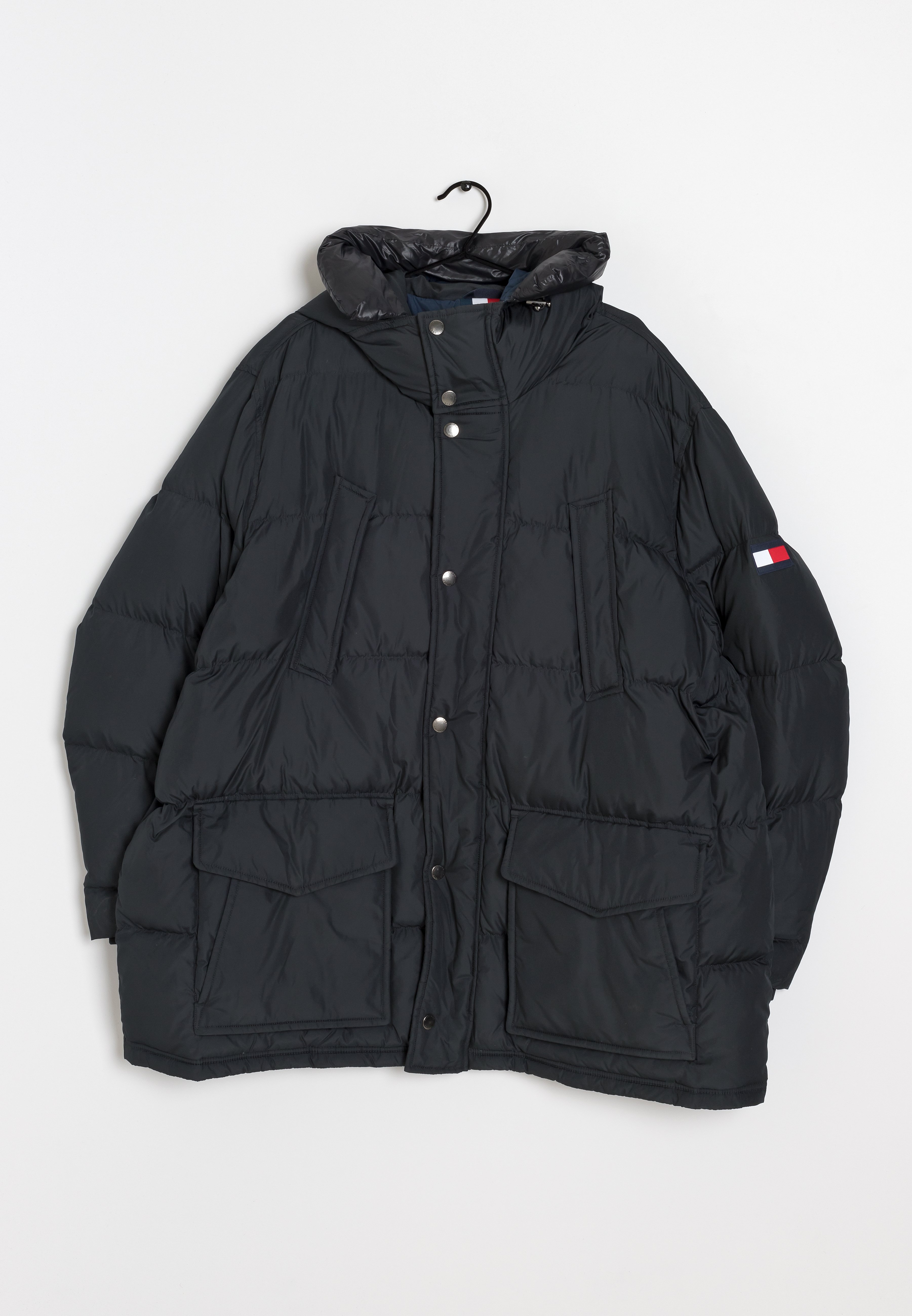 black tommy hilfiger jacket
