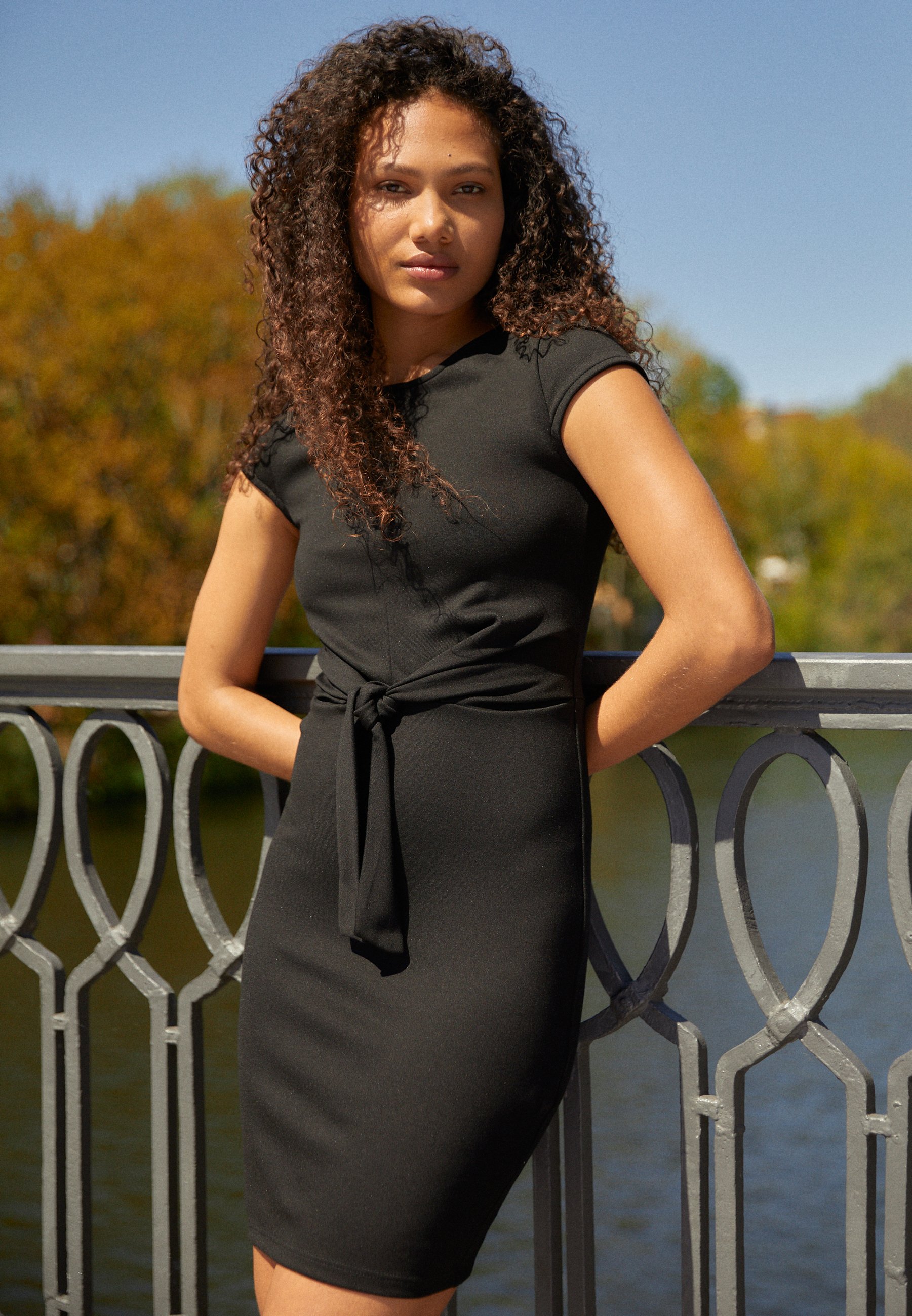 anna field vestiti in maglina