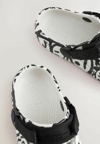 Next REGULAR FIT - Páskové sandály  - black white happy face