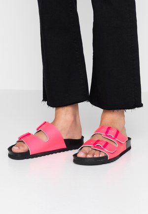 Mules - neon pink