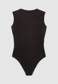 Body noir sans manches avec un col montant, une texture lisse, une coupe ajustée et un dos tanga. Style simple et minimaliste.