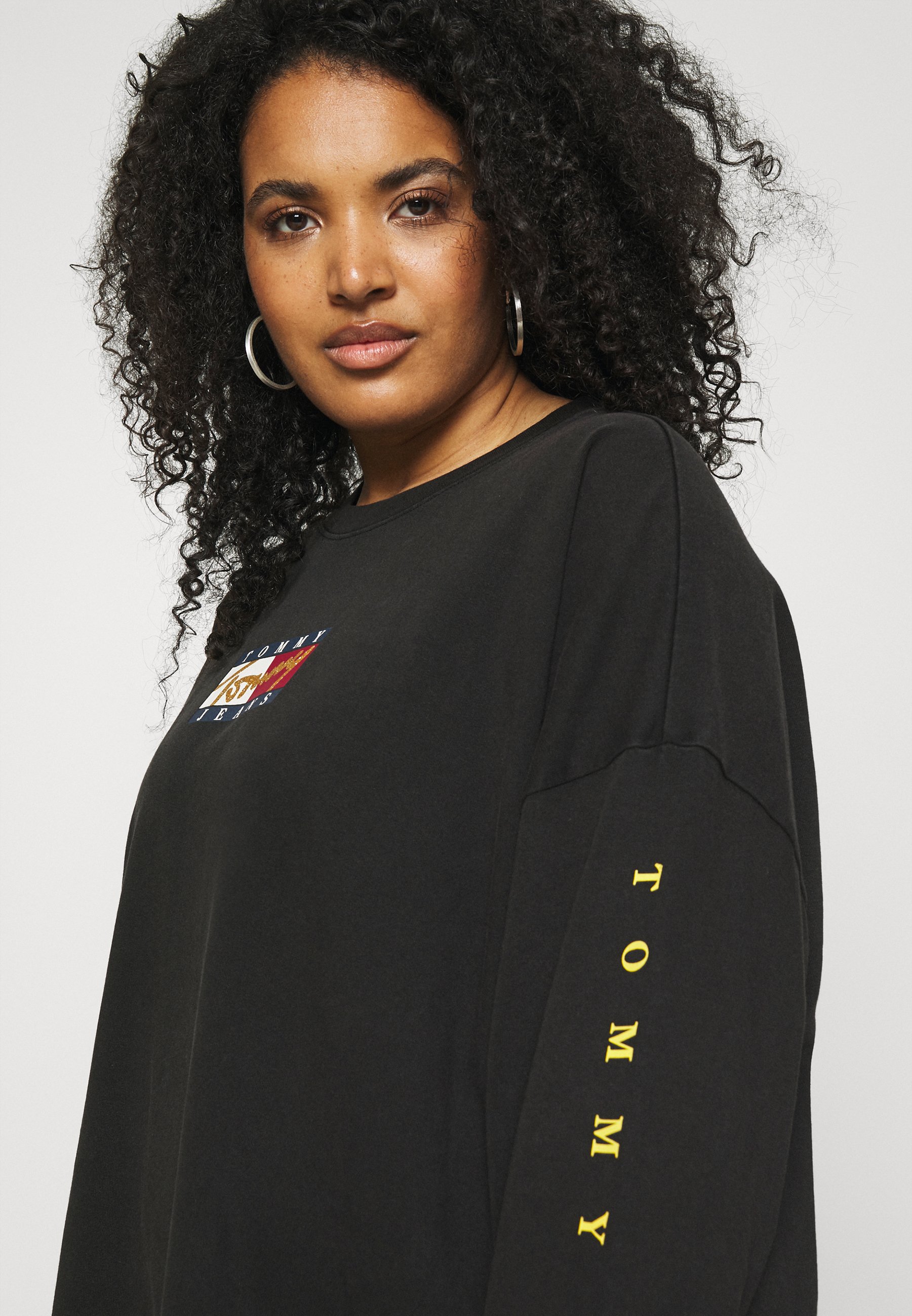 Tommy Jeans Curve TEE DRESS - Kasdienė suknelė - black/juoda - Zalando.lt