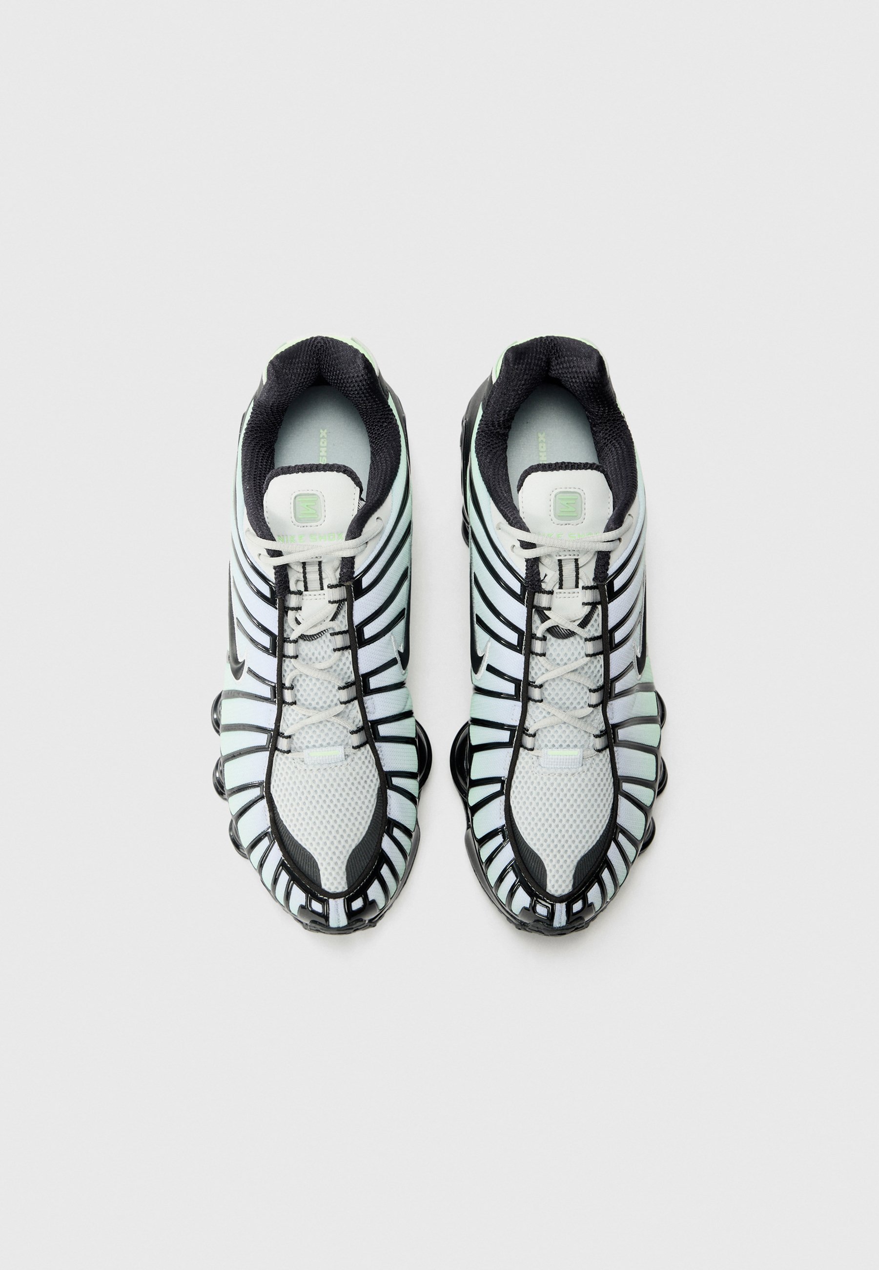 Nike Sportswear SHOX TL - Sneakers low - vapor green/black/photon