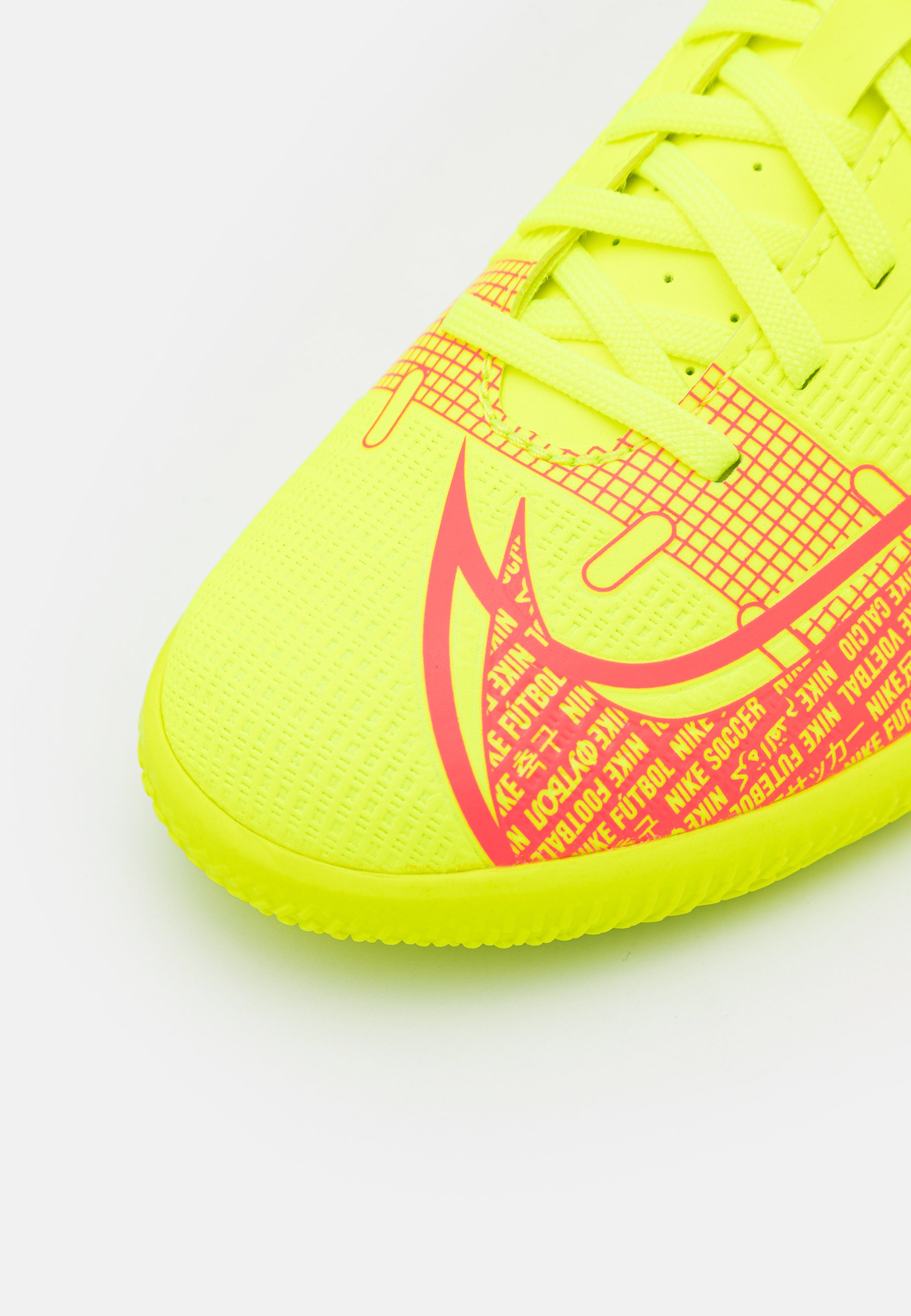 nike performance vapor