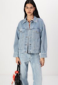 Abercrombie & Fitch Oversized Distressed Denim Trucker Jacket - Giacca di jeans - light