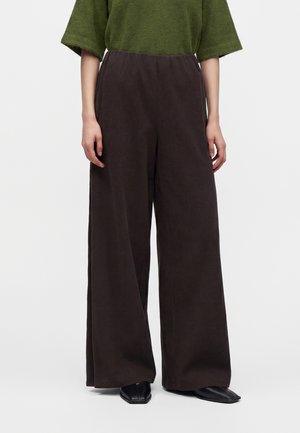 ONLY, ONLILSE NEW PANT - Pantalon de survêtement - chocolate torte