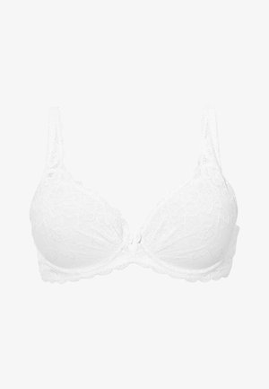 Witte kanten bh met een geschulpte rand, gevormde cups en een delicate strik in het midden. Zachte textuur met bloempatronen.