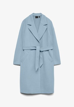 Lyseblå ullkåpe med belte, store slag, to frontlommer og lange ermer. Glatt tekstur og skreddersydd design.