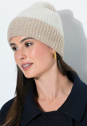 Ulla Popken, STRICKMÜTZE, RIPPSTRICK, KREMPE IN SCHMUCKFARBE - Beanie - beige