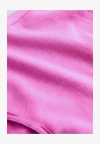Geselecteerd, jewel tone