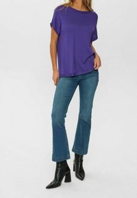 Nümph Jednoduché tričko - purple