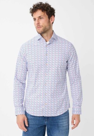 Langärmliges Hemd mit Knöpfen auf hellem blauen Hintergrund, verziert mit kleinen roten und blauen Blumenmustern, ausgestattet mit einem klassischen Kragen und geradem Saum.