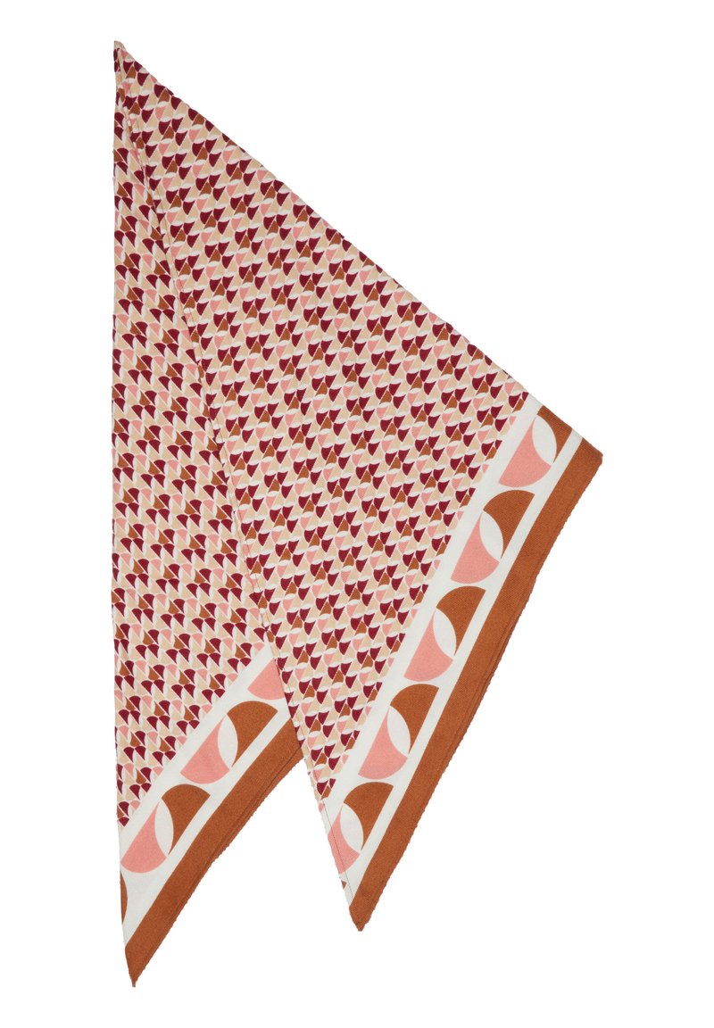 Écharpe triangulaire en tissu doux, présentant un motif géométrique rouge et rose répété avec une large bordure marron et des designs abstraits.