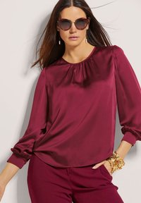 MADELEINE Blouse - ruby red