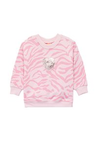 Różowy sweter dla małych dzieci z ciemnoróżowymi paskami w wzór zebry i błyszczącą srebrną łatką w kształcie serca na środku przodu, z ściągaczami przy mankietach i u dołu.